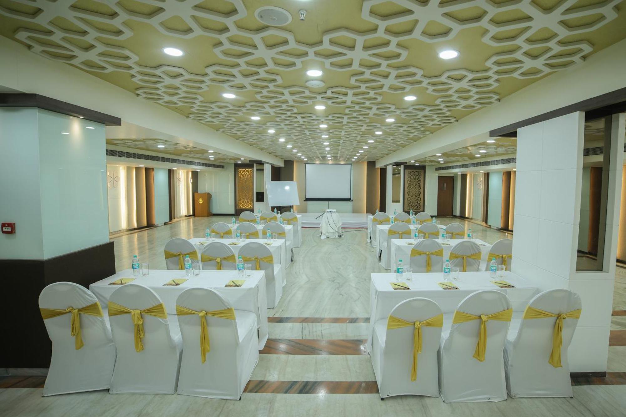 Raj Park- Hill View Otel Tirupati Dış mekan fotoğraf